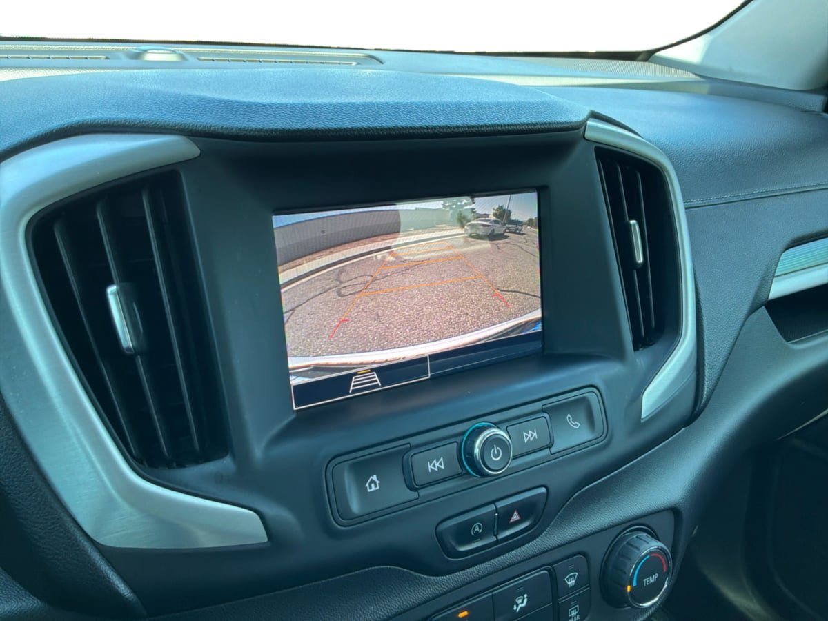 Used 2022 GMC Terrain SLE FWD image 13