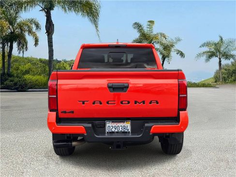 Used 2024 Toyota Tacoma TRD Sport w/ TRD Sport Upgrade Package AWD/4WD image 5