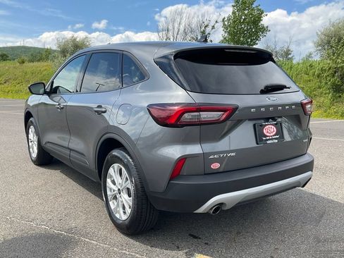 Used 2025 Ford Escape Active AWD/4WD image 29