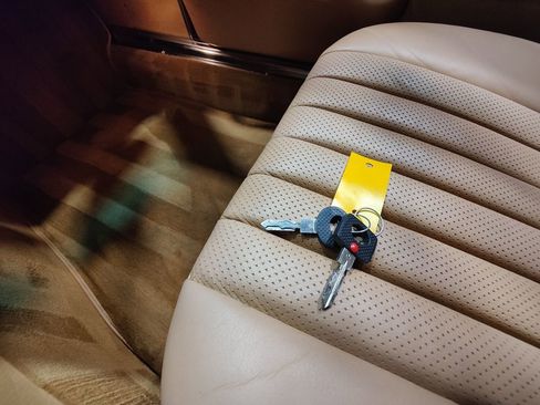 Used 1986 Mercedes-Benz 560 SL 2dr Convertible image 38