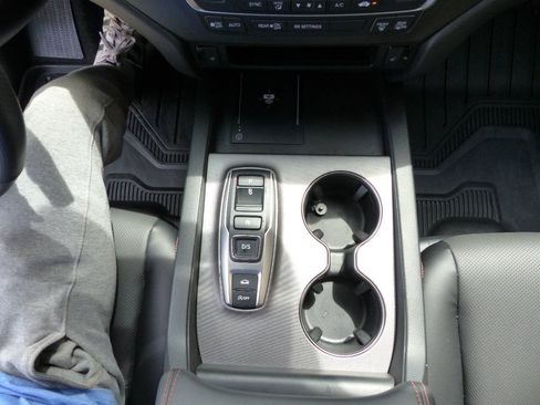 Used 2024 Honda Ridgeline TrailSport image 37
