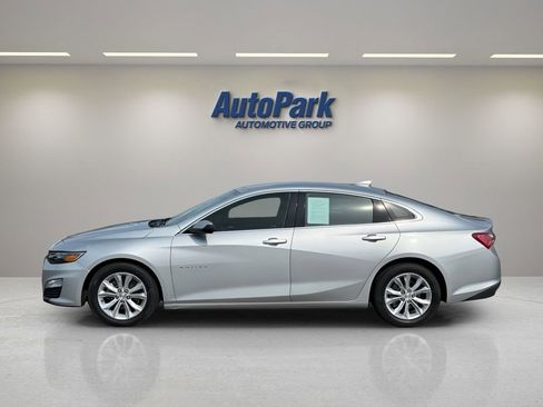 Used 2022 Chevrolet Malibu LT FWD image 4