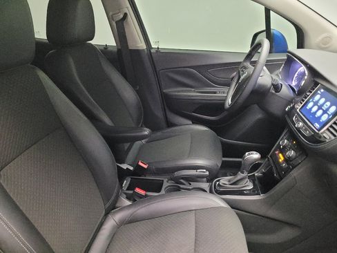 Used 2018 Buick Encore Sport Touring image 21