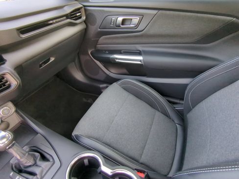 Certified 2026 Ford Mustang Coupe RWD image 51