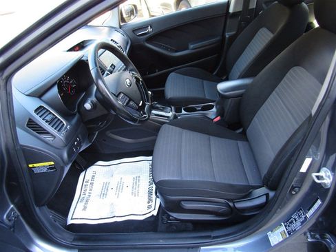 Used 2018 Kia Forte S w/ S Technology Plus Package image 13