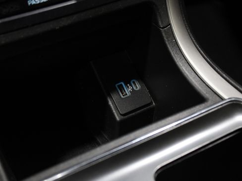 Used 2022 Ford Edge ST-Line AWD/4WD image 19