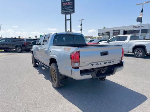 Used 2023 Toyota Tacoma SR AWD/4WD image 7