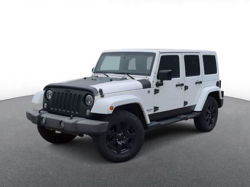 Used 2014 Jeep Wrangler Unlimited Sahara w/ Dual Top Group AWD/4WD image 1