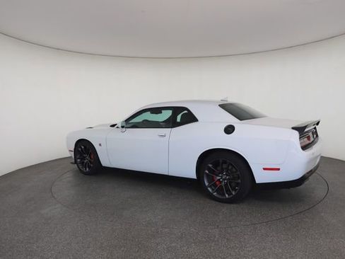 Used 2022 Dodge Challenger R/T Scat Pack w/ Plus Package image 10
