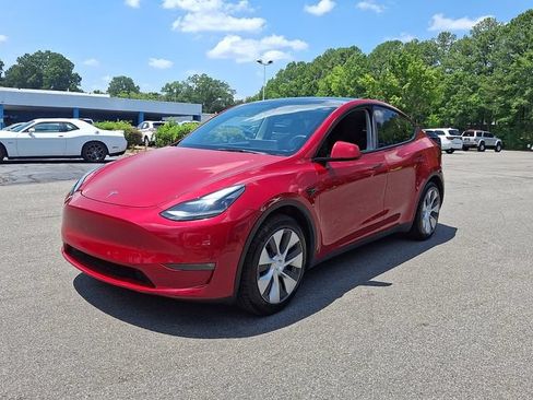 Used 2023 Tesla Model Y Long Range AWD/4WD image 3