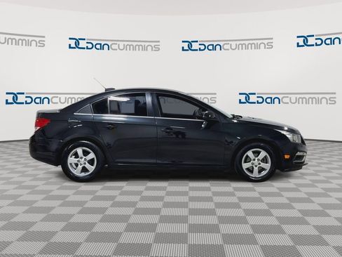 Used 2016 Chevrolet Cruze LT FWD image 9