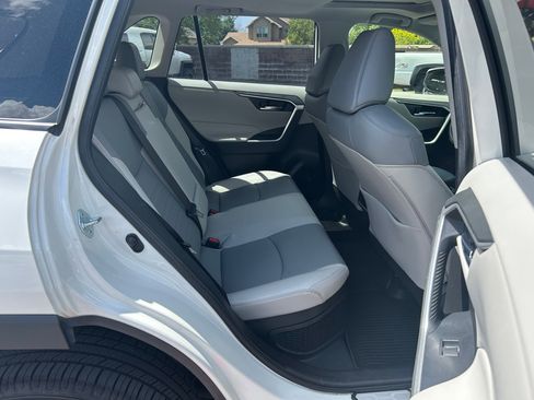Used 2021 Toyota RAV4 XLE Premium AWD/4WD image 26