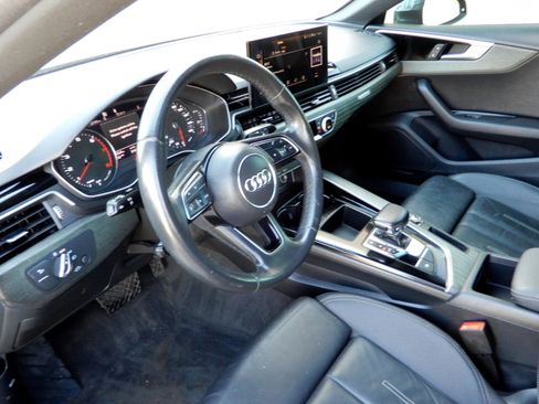 Used 2022 Audi A5 2.0T Premium image 11