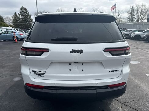 Used 2023 Jeep Grand Cherokee L Limited w/ Black Appearance Package image 4