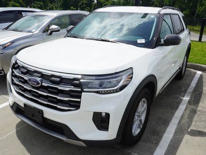 Used 2025 Ford Explorer Active w/ Active Comfort Package