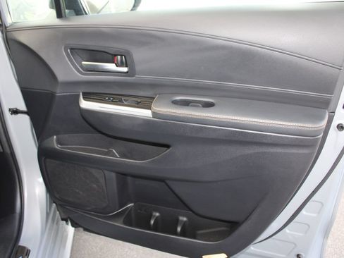 Certified 2025 Toyota Sienna XLE Woodland Edition AWD/4WD image 46