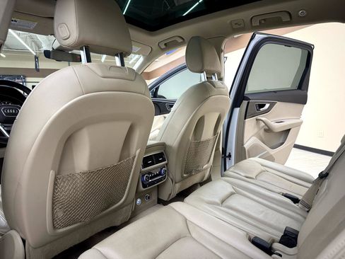 Used 2018 Audi Q7 3.0T Prestige image 36