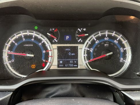 Used 2018 Toyota 4Runner 2WD image 28