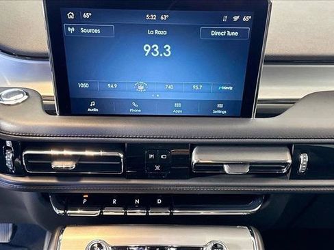 Used 2024 Lincoln Aviator AWD image 15