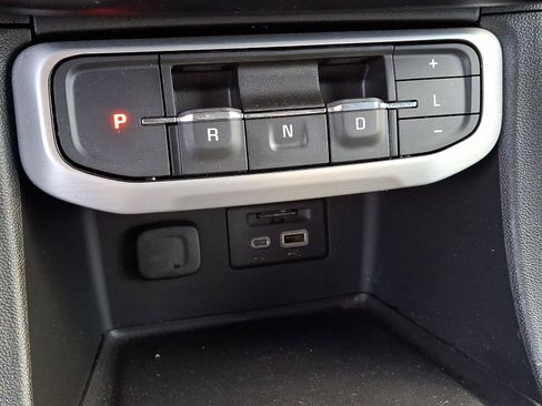 Certified 2023 GMC Acadia SLT w/ Elevation Edition image 15