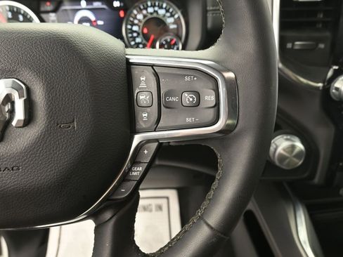 Used 2025 RAM 1500 Laramie image 19