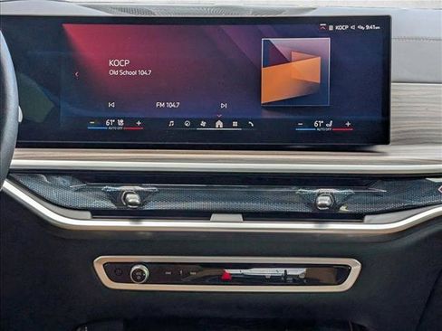 Certified 2025 BMW X5 xDrive50e w/ Premium Package image 15