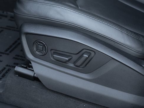 Certified 2023 Audi Q7 3.0T Premium Plus image 23