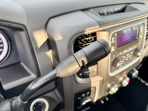 Used 2014 RAM 1500 Express image 25