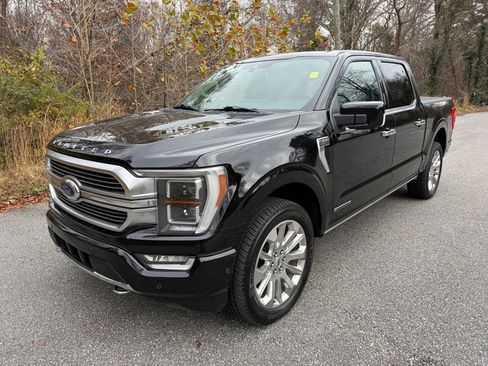 Used 2022 Ford F150 Limited image 2