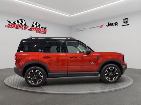 Used 2022 Ford Bronco Sport Outer Banks w/ Tech Package image 12