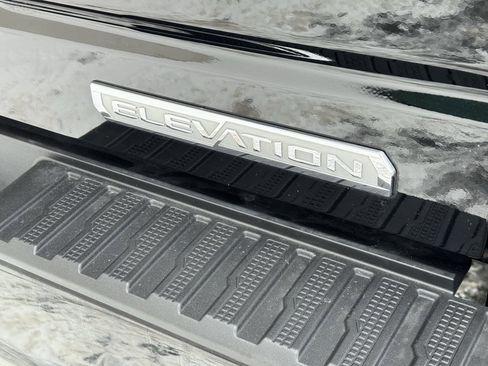 Used 2021 GMC Sierra 1500 Elevation image 10