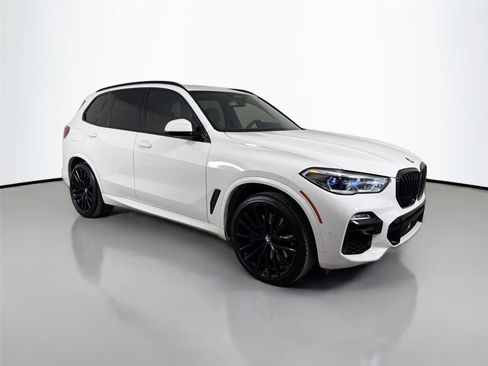 Used 2021 BMW X5 M50i w/ Executive Package AWD/4WD image 4