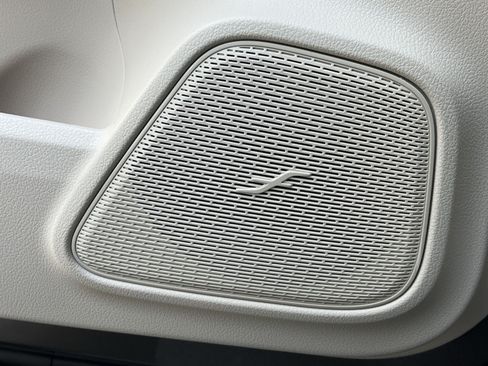 New 2026 Mercedes-Benz GLA 250 4MATIC image 34