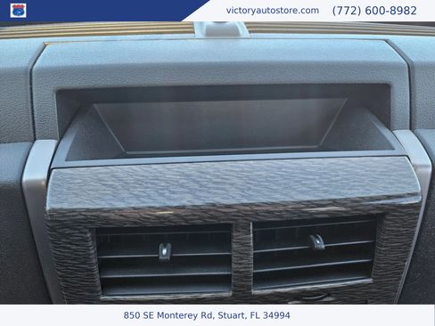 Used 2011 Jeep Liberty Limited w/ Comfort/Convenience Group image 18