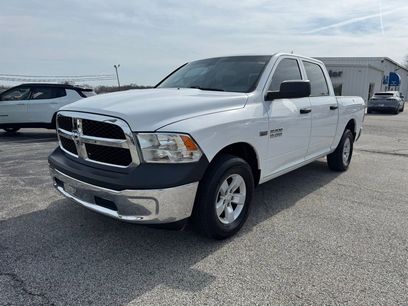 Used 2017 RAM 1500 4x4 Crew Cab w/ Chrome Appearance Group