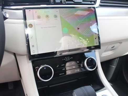 New 2026 Jaguar F-PACE R-Dynamic S image 16