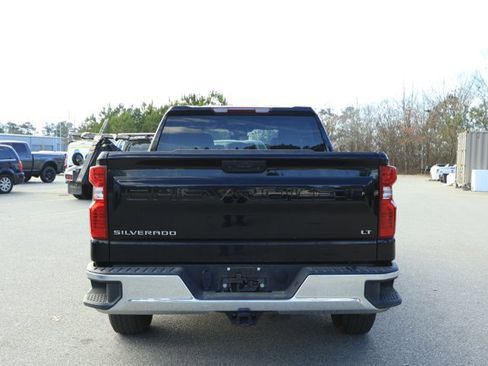 Used 2025 Chevrolet Silverado 1500 LT image 7