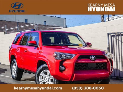 Used 2024 Toyota 4Runner SR5 image 1