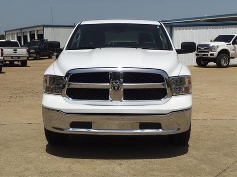 Used 2021 RAM 1500 Classic SLT image 2
