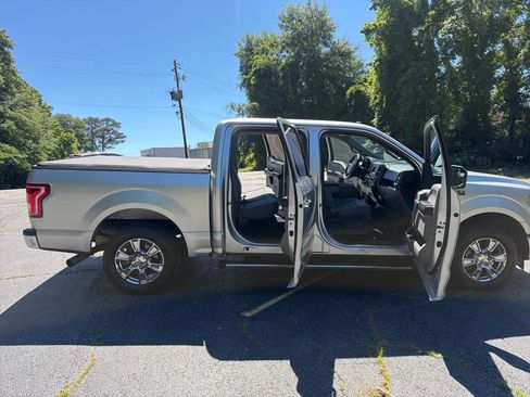 Used 2017 Ford F150 XLT w/ Equipment Group 301A Mid RWD image 32