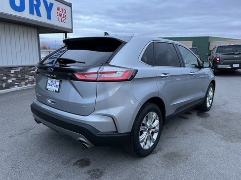 Used 2024 Ford Edge Titanium image 11