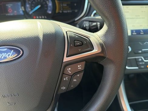 Used 2020 Ford Fusion SE image 14