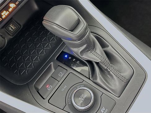 Certified 2025 Toyota RAV4 XLE image 17