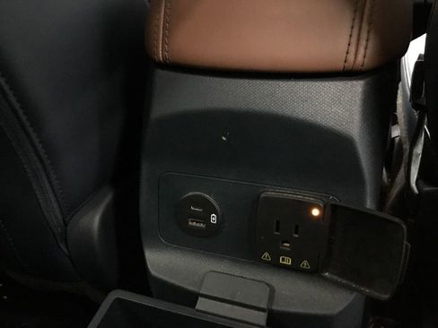 Used 2022 Ford Maverick Lariat w/ Lariat Luxury Package image 19