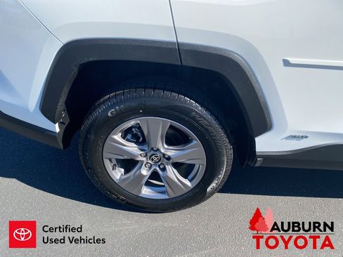 Certified 2024 Toyota RAV4 LE AWD/4WD image 10