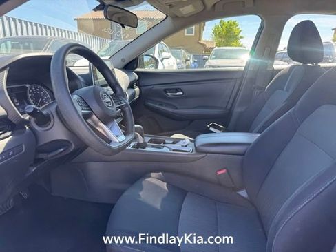 Used 2024 Nissan Sentra SV image 6