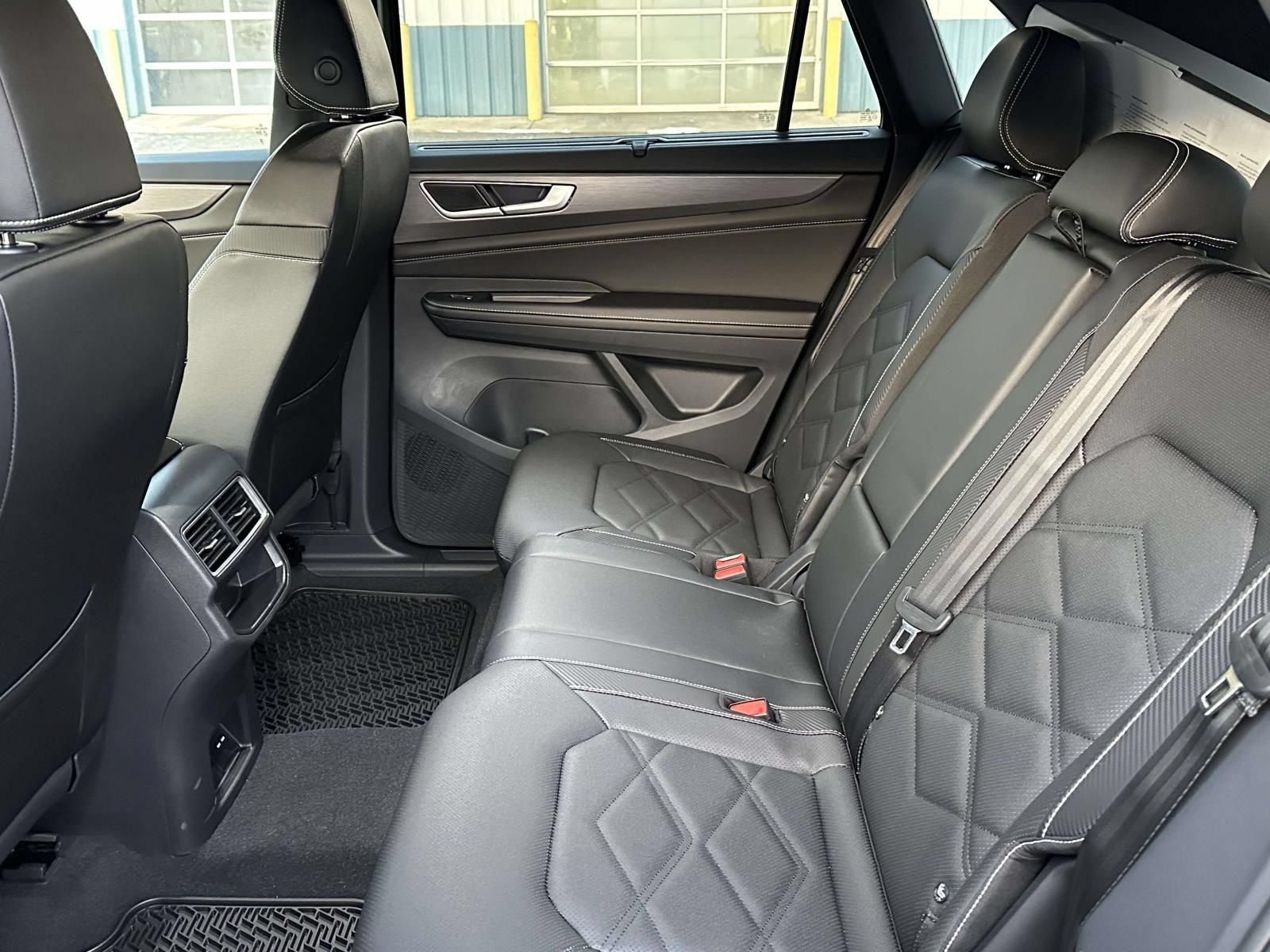 New 2026 Volkswagen Atlas Cross Sport SE AWD/4WD image 15