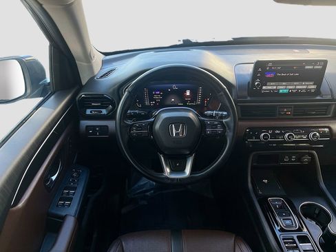 Used 2023 Honda Pilot Elite image 24