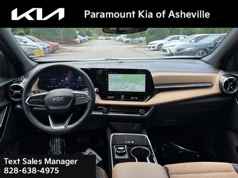 Used 2025 Chevrolet Equinox ACTIV w/ Convenience Package III AWD/4WD image 7