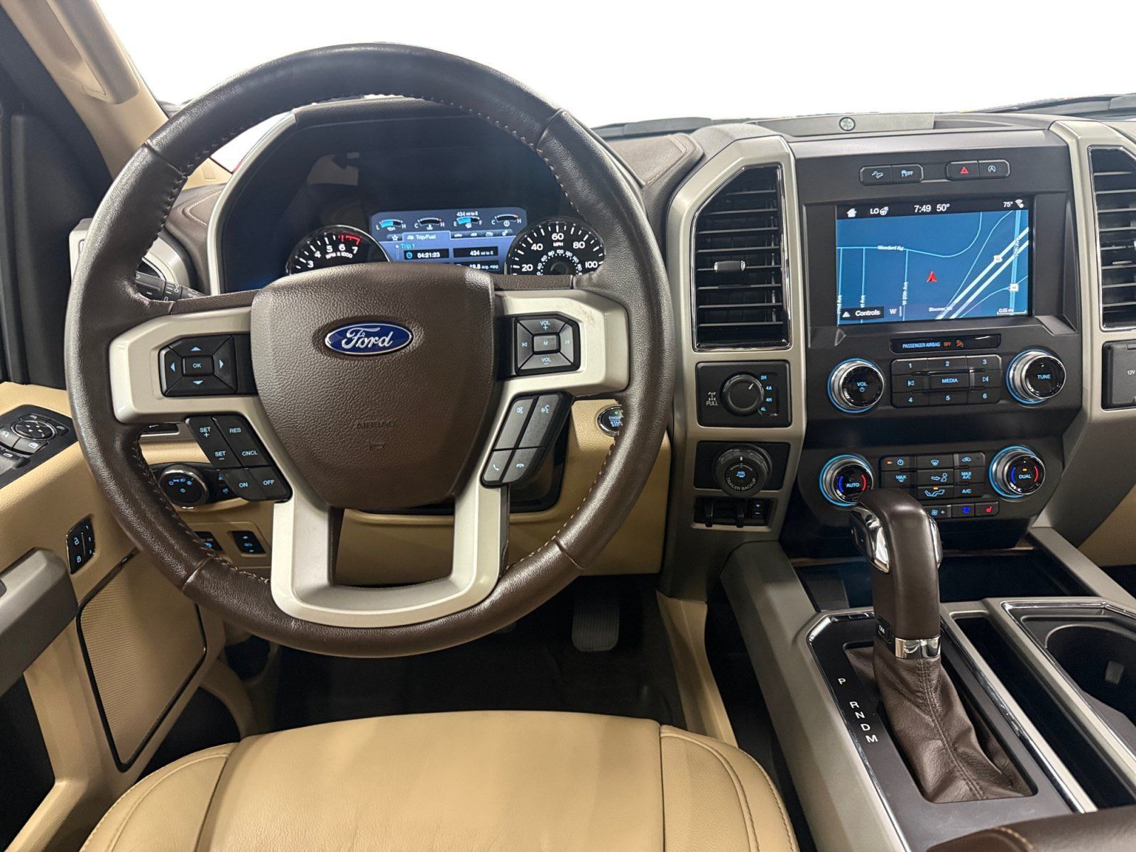 Used 2019 Ford F150 Lariat w/ Equipment Group 502A Luxury AWD/4WD image 13